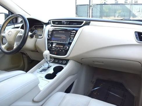 Used 2015 Nissan Murano Platinum w/ Platinum Technology Package AWD/4WD image 13