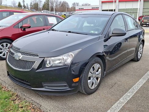 Used 2014 Chevrolet Cruze LS image 3