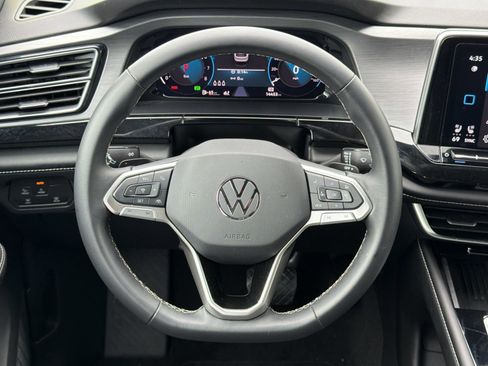 Used 2026 Volkswagen Atlas Cross Sport SE FWD image 11