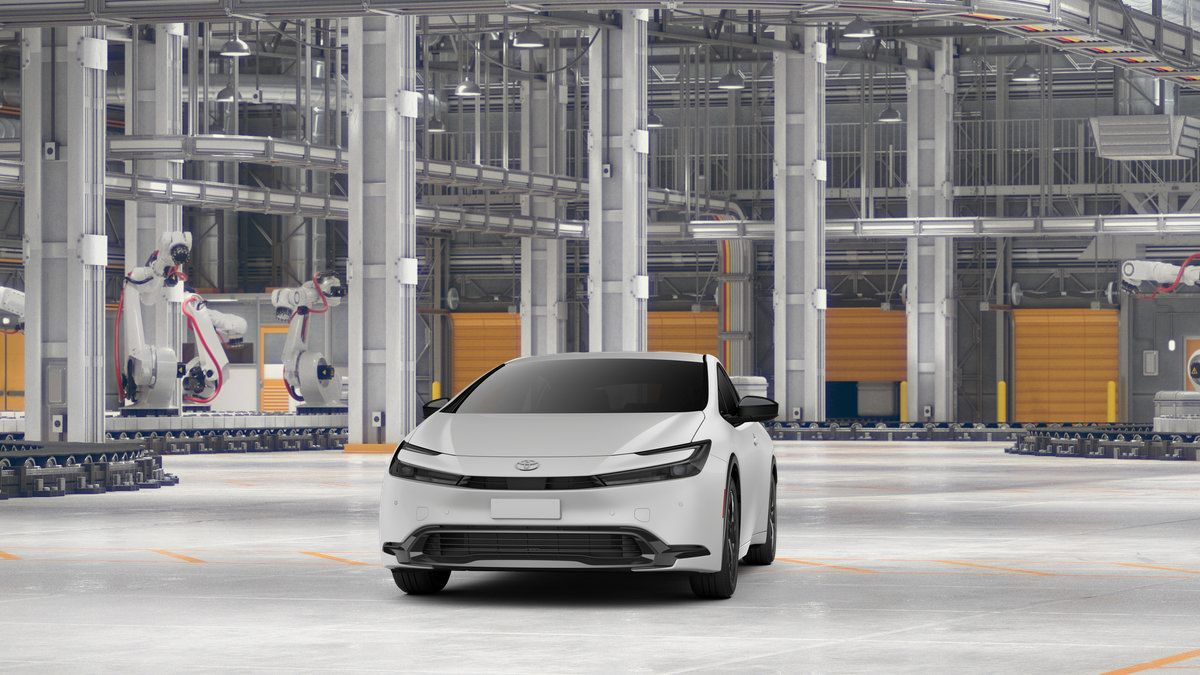 New 2027 Toyota Prius LE FWD image 3