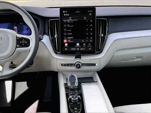 New 2026 Volvo XC60 T8 Ultra w/ Protection Package Premier image 9