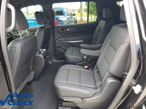 Certified 2025 Chevrolet Traverse LT FWD image 13