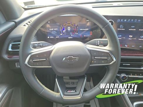 Used 2024 Chevrolet Traverse Z71 image 9