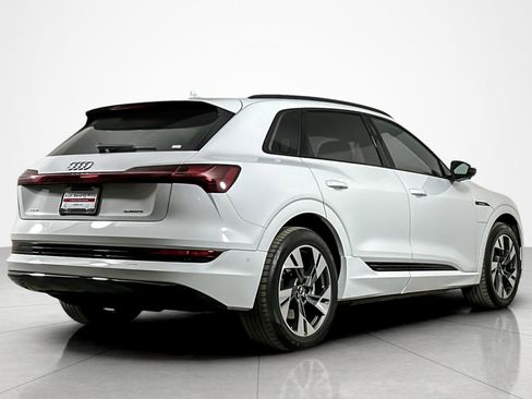 Used 2023 Audi e-tron Premium w/ Convenience Plus Package AWD/4WD image 5