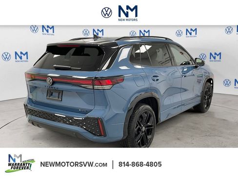 New 2026 Volkswagen Tiguan SE R-Line image 4