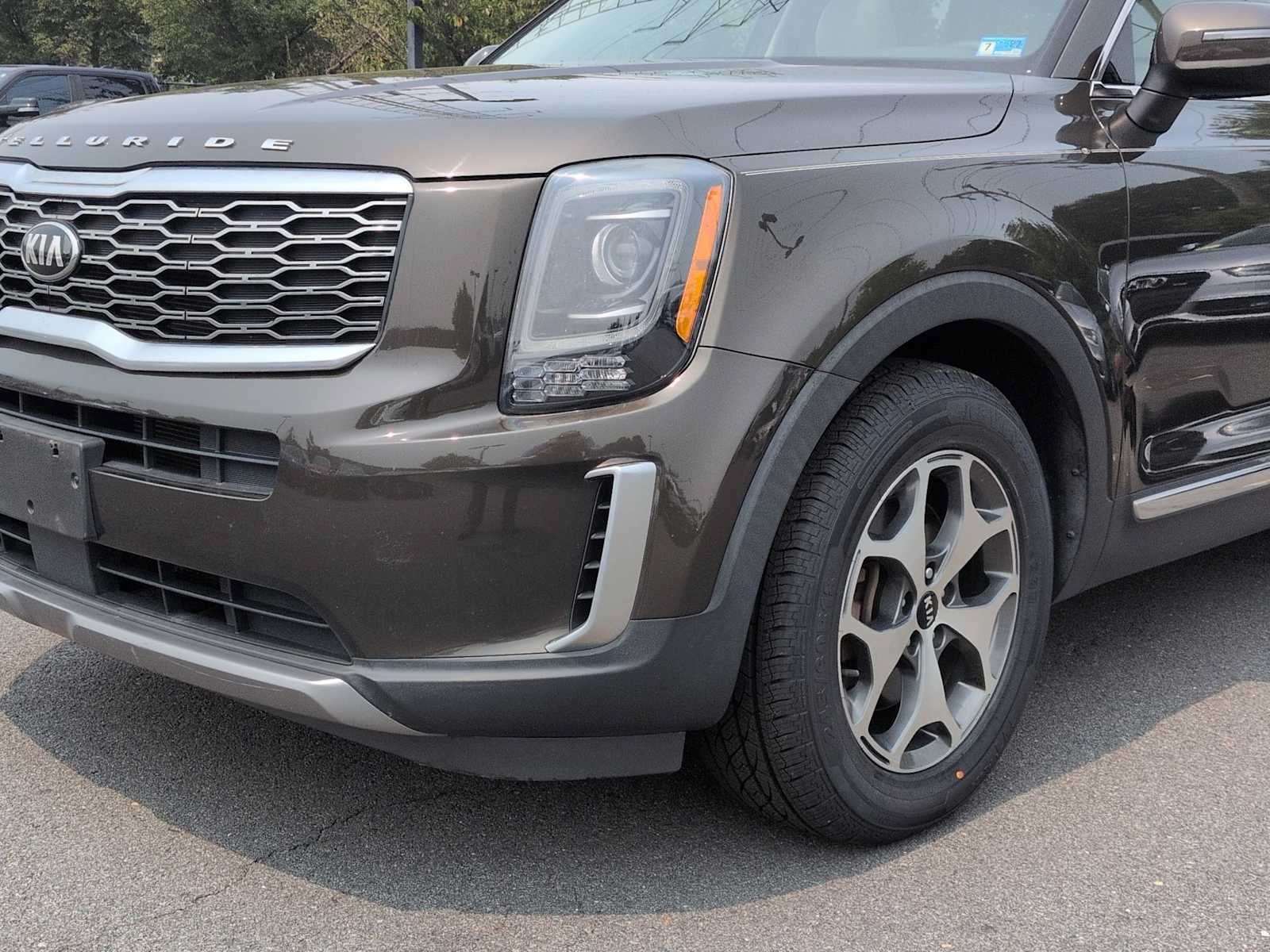 Used 2020 Kia Telluride EX w/ Towing Package AWD/4WD image 10