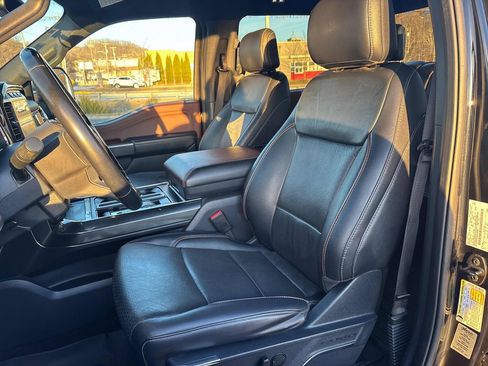 Used 2022 Ford F150 Lariat w/ Max Trailer Tow Package image 15