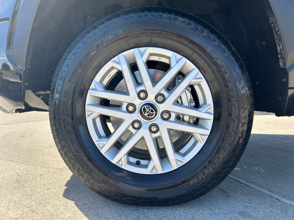 Used 2024 Toyota Tundra SR5 AWD/4WD image 31