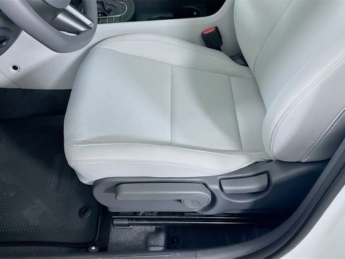 New 2026 Hyundai Kona SE FWD image 19