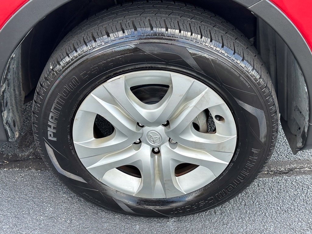 Used 2014 Toyota RAV4 LE FWD image 36