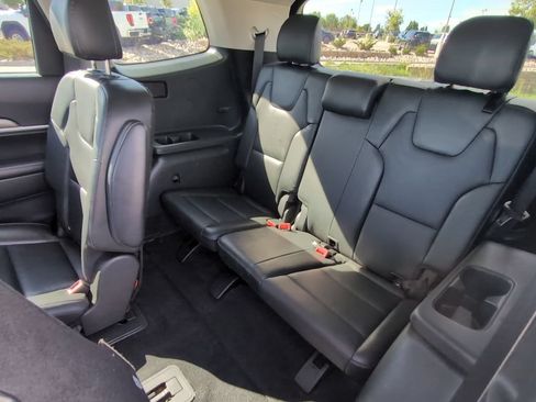 Used 2020 Kia Telluride S AWD/4WD image 25