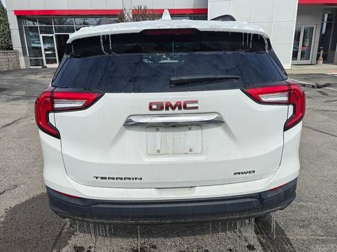 Used 2023 GMC Terrain SLE w/ Driver Convenience Package image 5