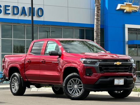 New 2026 Chevrolet Colorado LT image 2