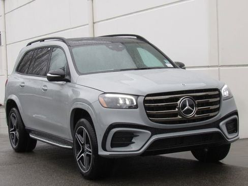 New 2026 Mercedes-Benz GLS 450 4MATIC image 2