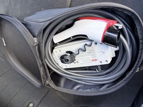 Used 2017 Kia Optima EX w/ Technology Package FWD image 22