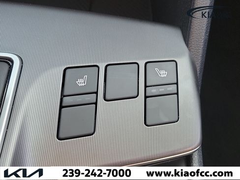 Used 2026 Kia Sportage EX FWD image 28