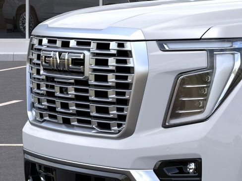 New 2026 GMC Yukon Denali w/ Denali Reserve Package AWD/4WD image 37