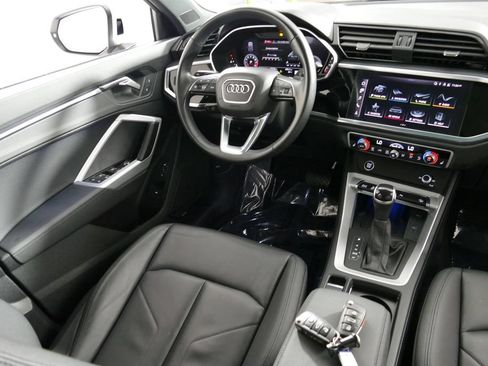 Used 2023 Audi Q3 2.0T Premium Plus w/ Premium Plus Package AWD/4WD image 24