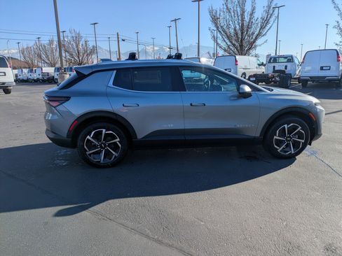 New 2026 Chevrolet Equinox EV LT image 6