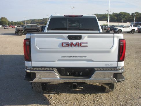 New 2026 GMC Sierra 2500 SLT w/ SLT Premium Package image 6