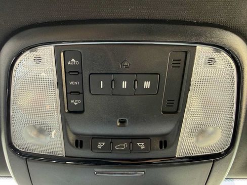 Used 2023 Dodge Durango GT AWD/4WD image 33