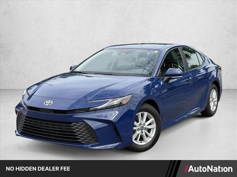 Certified 2025 Toyota Camry LE FWD image 1