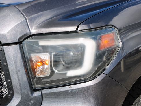 Used 2016 Toyota Tundra SR5 w/ TRD Off Road Package image 10