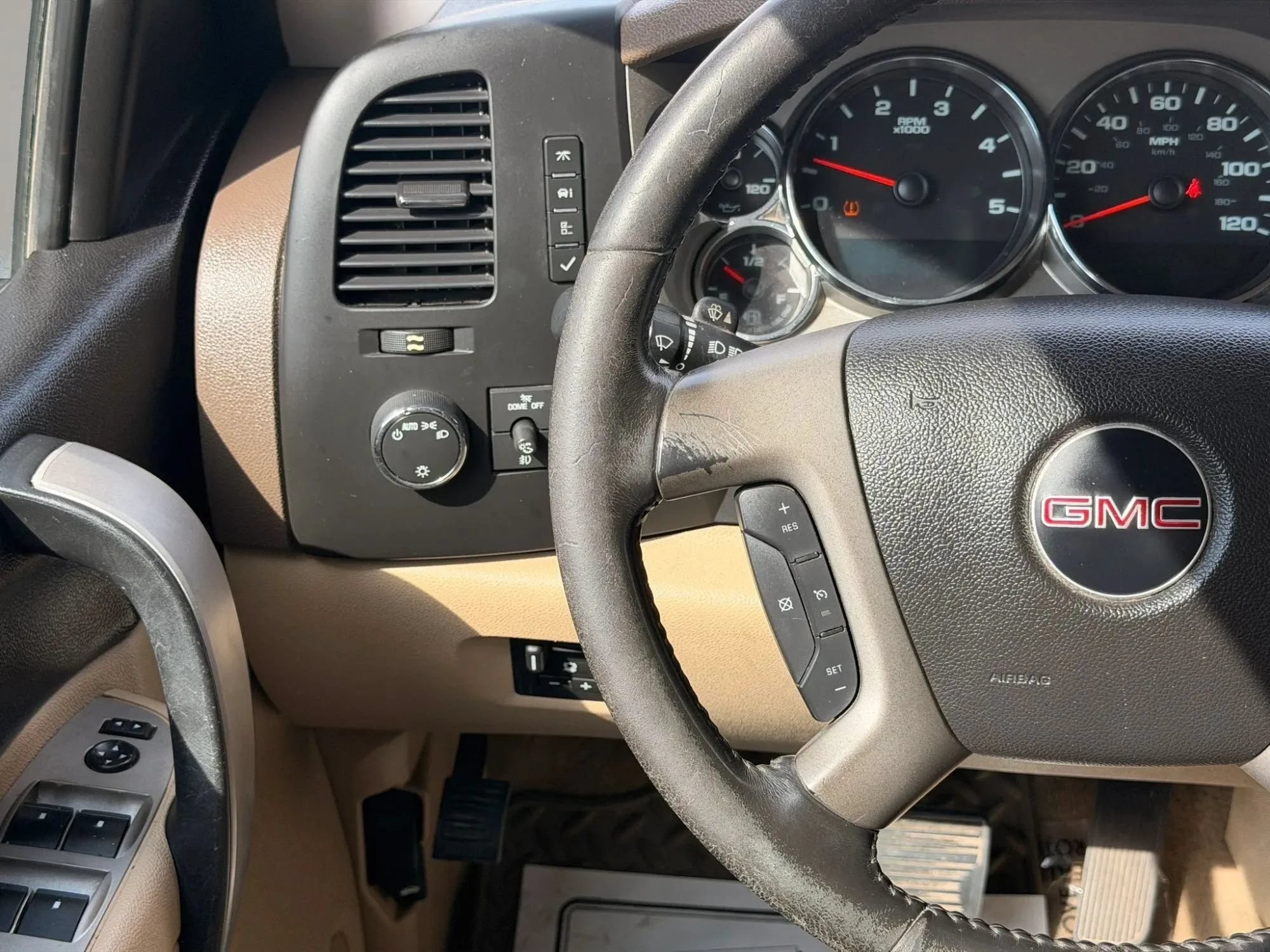 Used 2013 GMC Sierra 2500 SLE w/ Texas Edition AWD/4WD image 34
