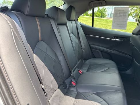 Used 2018 Toyota Camry XLE w/ Audio Package FWD image 14