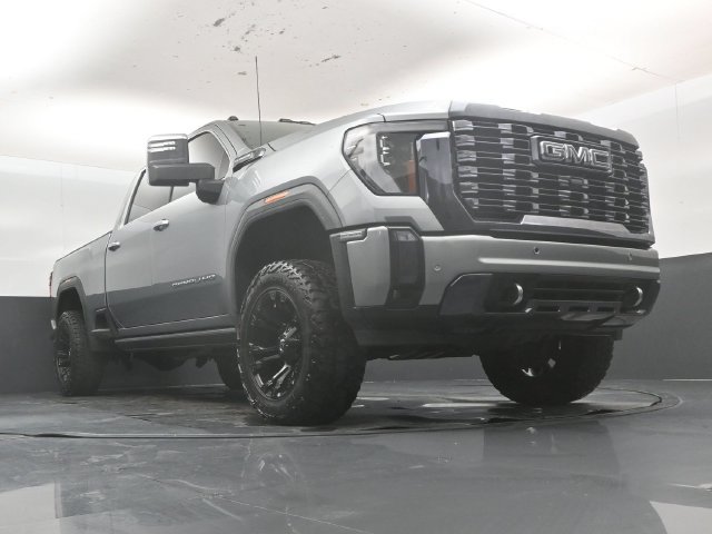 Used 2024 GMC Sierra 2500 Denali Ultimate w/ Max Trailering Package AWD/4WD image 55