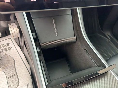 Used 2020 Tesla Model Y Performance image 28