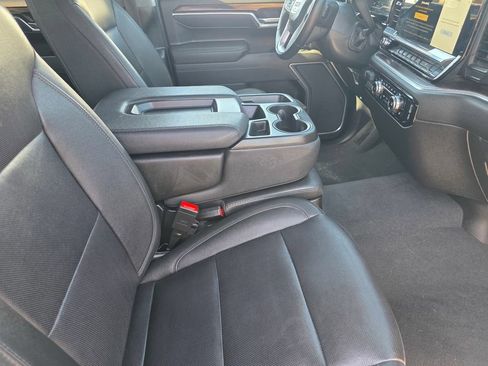 Used 2025 GMC Sierra 1500 SLT RWD image 21