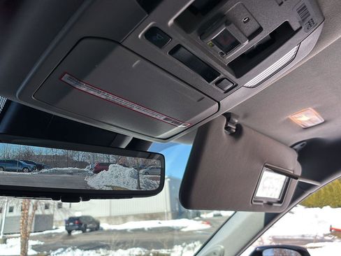 Used 2021 Toyota Highlander Platinum AWD/4WD image 37