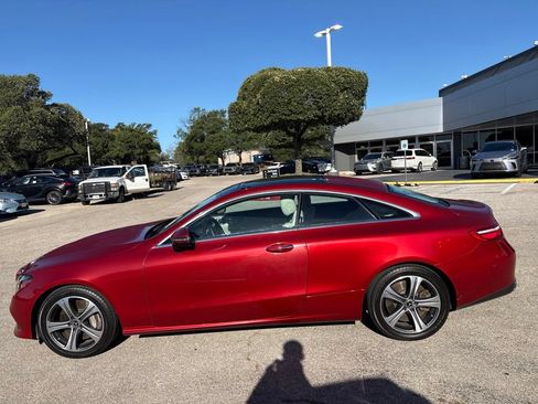 Used 2018 Mercedes-Benz E 400 Coupe image 2
