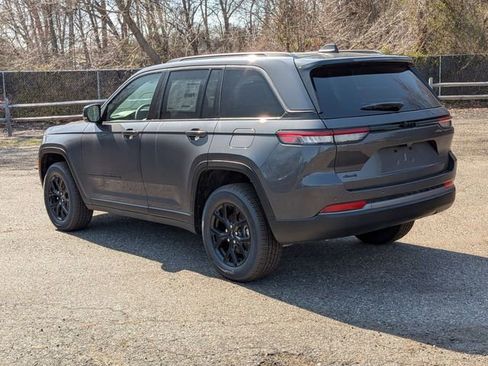 New 2026 Jeep Grand Cherokee 4WD image 5