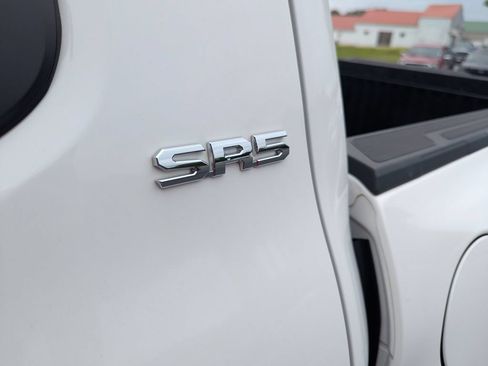 Used 2025 Toyota Tacoma SR5 RWD image 33