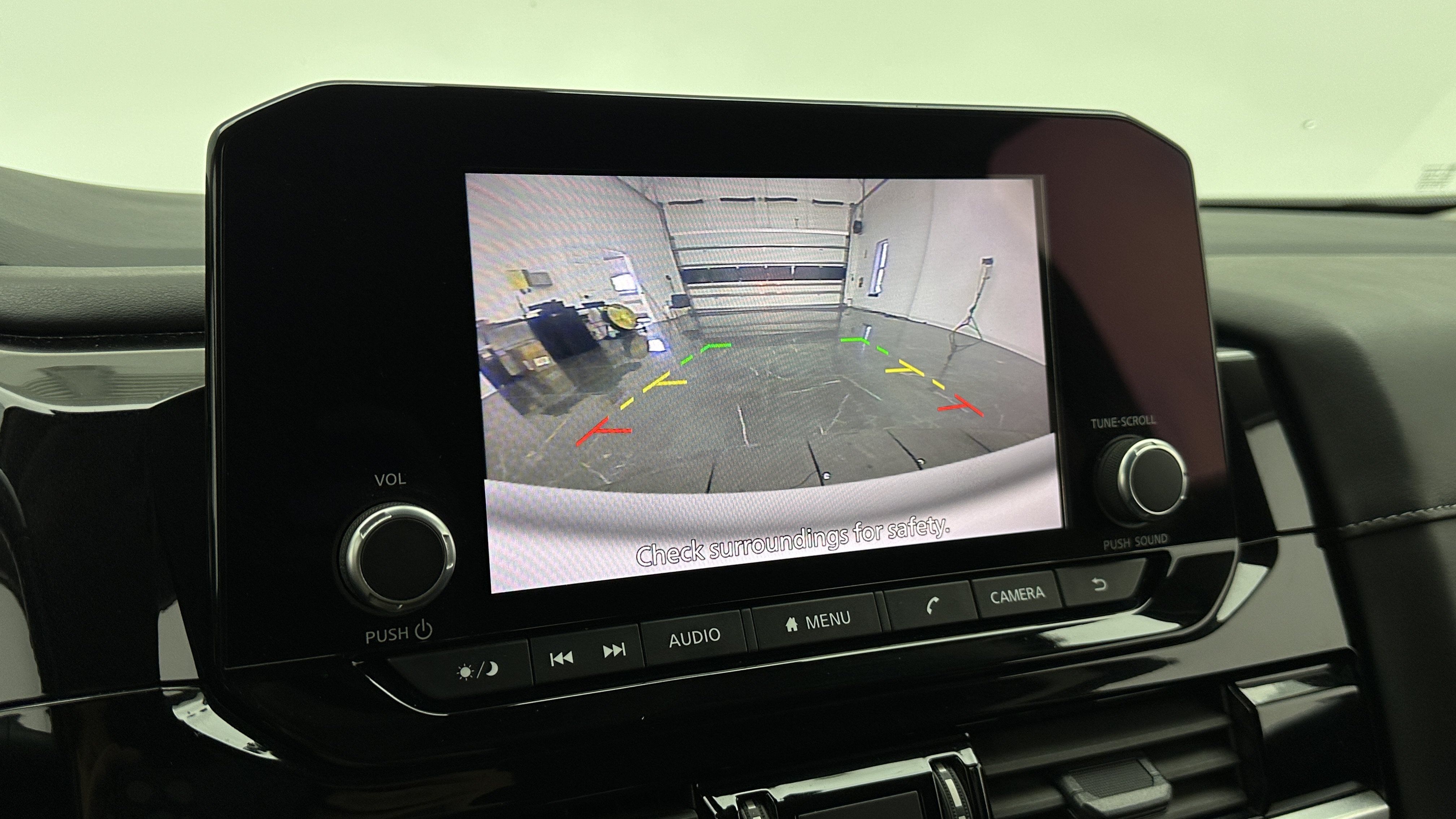 Used 2024 Nissan Pathfinder SV FWD image 21