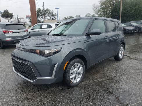 New 2025 Kia Soul LX image 3