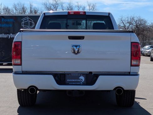 Used 2014 RAM 1500 Express RWD image 11