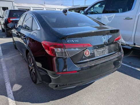 Used 2023 Honda Civic EX image 5