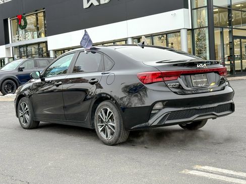 Certified 2023 Kia Forte LXS image 4