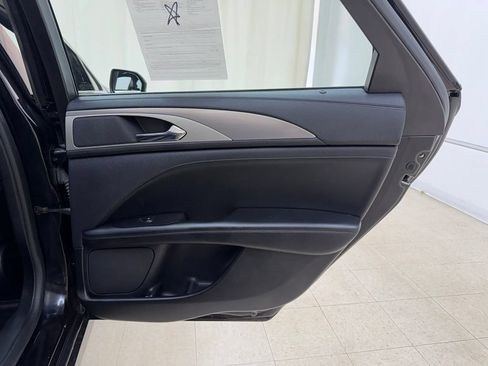 Used 2020 Lincoln MKZ AWD image 12