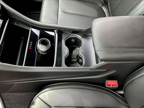 New 2026 Jeep Grand Cherokee L Limited RWD image 8