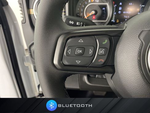 New 2026 Jeep Gladiator Sahara image 19