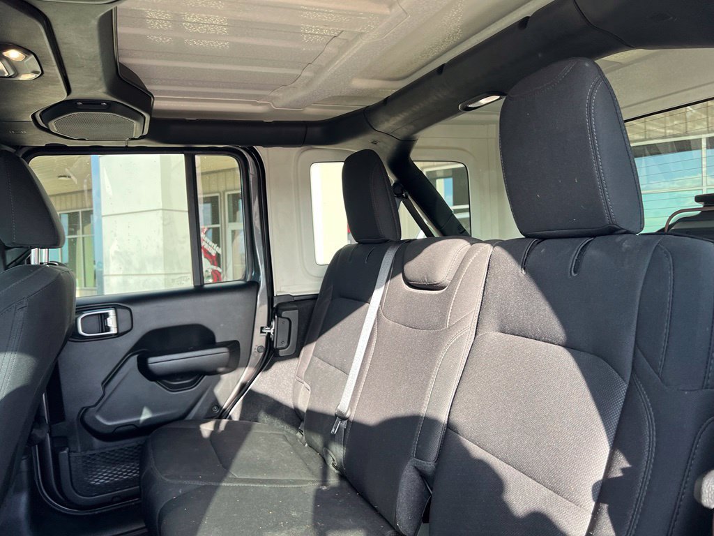 Used 2022 Jeep Wrangler Unlimited Sport AWD/4WD image 18