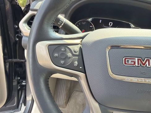 Used 2022 GMC Acadia Denali w/ Denali Ultimate Package AWD/4WD image 29