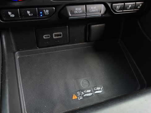 Used 2023 Chevrolet Tahoe High Country RWD image 20