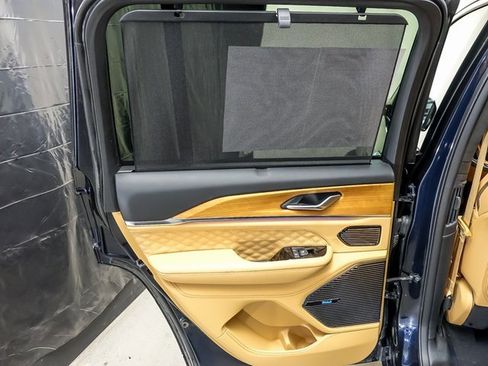 Used 2023 Jeep Grand Cherokee Summit image 27