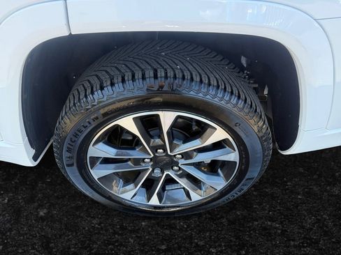 Used 2023 Jeep Grand Cherokee L Overland image 22