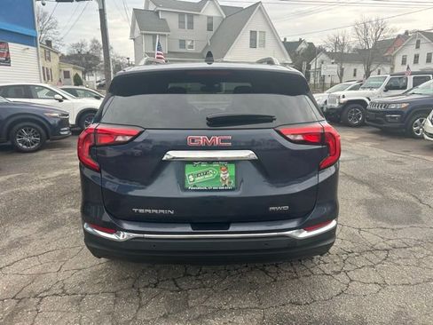 Used 2019 GMC Terrain SLT w/ Preferred Package AWD/4WD image 9
